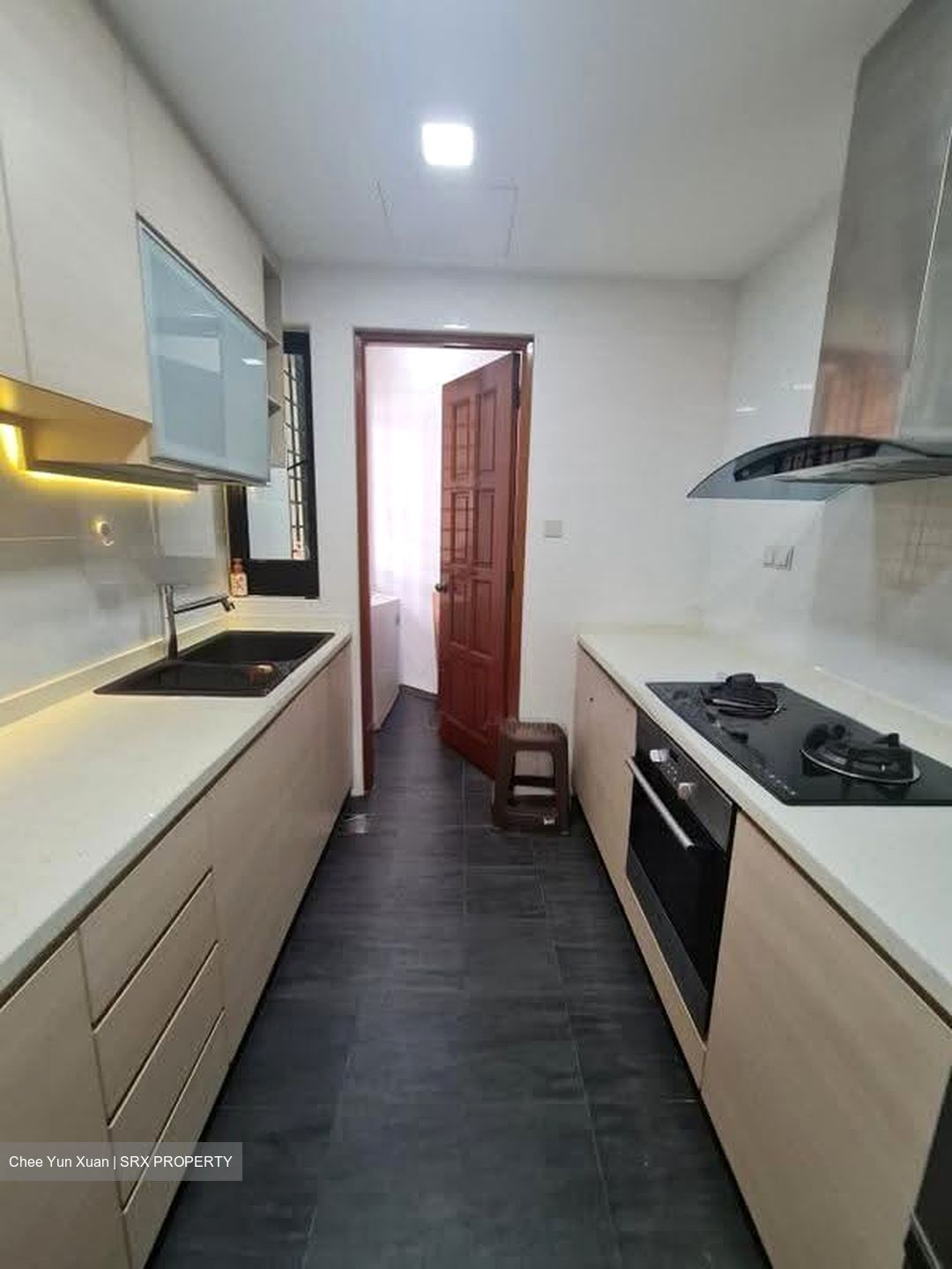 Simsville (D14), Condominium #618204951